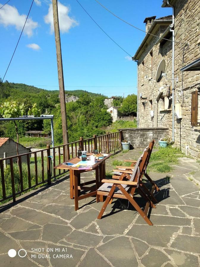 Gasthaus Amanitis Stone House Kipoi Exterior foto